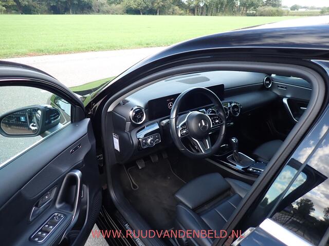 Mercedes-Benz A-KLASSE 200 WIDESCREEN SPORTLEER+VENTILATIE/CAMERA/KEYLESS/LED