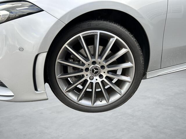 Mercedes-Benz A-KLASSE 250 e AMG Line Panoramadak| Sfeerverlichting|Stoelverwarming| Keyless Entry