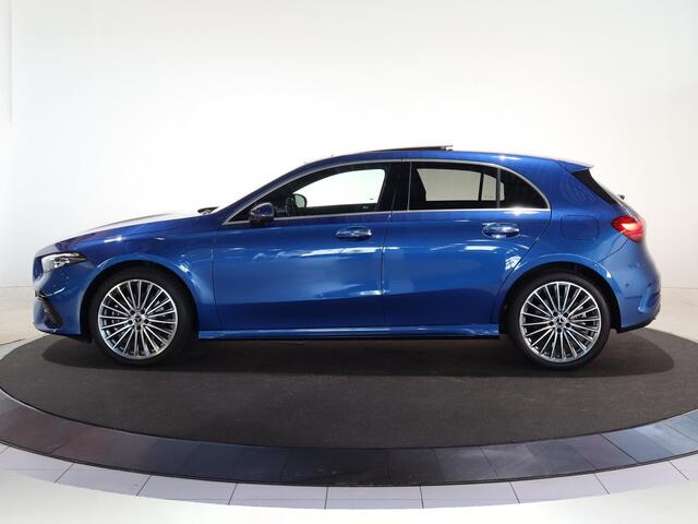 Mercedes-Benz A-KLASSE 250 e Star Edition AMG Line | AMG Line Plus | Panoramaschuifdak | Head-up display | Multibeam LED | Elektrisch voorstoelen met geheugen |