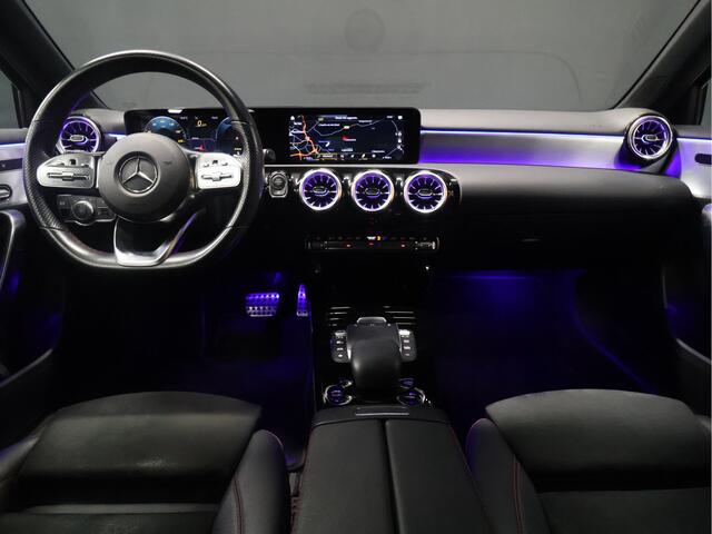 Mercedes-Benz A-KLASSE 180 Business Solution AMG [SCHUIFKANTELDAK, CAMERA, PDC 360, MEMORY SEATS, CRUISE CONTROL, STOELVERWARMING, SFEERVERLICHTING, BLUETOOTH TELEFOON, NIEUWSTAAT]
