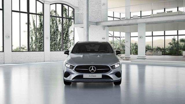 Mercedes-Benz A-KLASSE Hatchback 250 e Business Solution Luxury Panorama dak