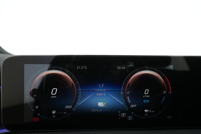 Mercedes-Benz A-KLASSE 250 e Plug-In Hybride Panorama Schuif-Kanteldak | Sfeerverlichting | Achteruitrijcamera | Ledkoplampen | Inclusief 24 maanden Mercedes-Benz Certified garantie voor Europa.