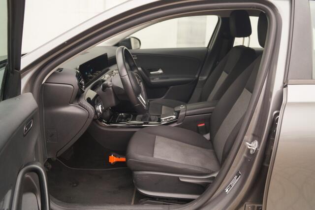 Mercedes-Benz A-KLASSE 160 Business Solution -NAVI-ECC-PDC-CAM-