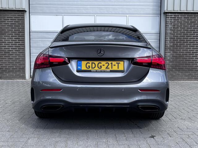 Mercedes-Benz A-KLASSE Limousine 180 Star Edition AMG | Night Pakket | Panoramadak