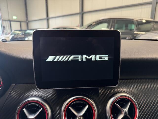 Mercedes-Benz A-KLASSE 180 Prestige / AMG-LINE / AUTOMAAT / NAVI / HALF LEDER / PDC /