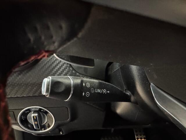 Mercedes-Benz A-KLASSE 180 Prestige / AMG-LINE / AUTOMAAT / NAVI / HALF LEDER / PDC /