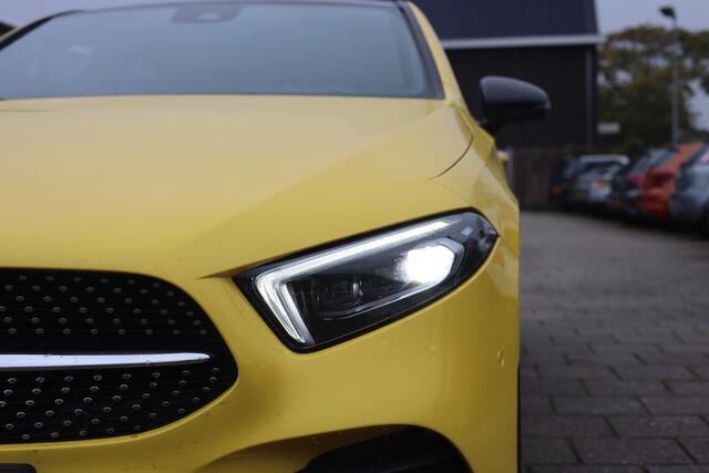 Mercedes-Benz A-KLASSE 180 AMG AUTOMAAT | PANO | CAMERA | NL AUTO