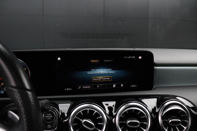 Mercedes-Benz A-KLASSE 180 Business Solution AMG Line | PANO | LEDER | MEMORY | CAMERA | SPORTSTOELEN | STOELVERW. | CRUISE | NAVI |