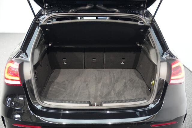 Mercedes-Benz A-KLASSE 250 e AMG ? EDITION ? MULITBEAM ? PANO ? NIGHT ? CAMERA ? CARPLAY ? MBUX NAVI