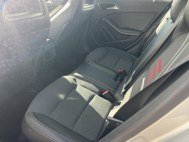 Mercedes-Benz A-KLASSE 180 d Lease Edition Plus | Nieuw Binnen! | Navi | Half leder | Cruise