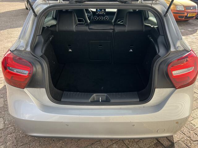 Mercedes-Benz A-KLASSE 180 d Lease Edition Plus | Nieuw Binnen! | Navi | Half leder | Cruise