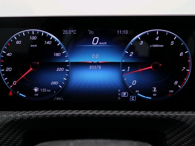 Mercedes-Benz A-KLASSE 180 Business Solution Ledkoplampen | Stoelverwarming | Achteruitrijcamera | Elektrisch inklapbare buitenspiegels | Apple CarPlay. Inclusief 24 maanden MB Certified garantie voor Europa.