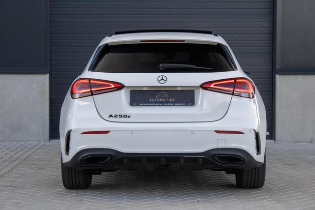 Mercedes-Benz A-KLASSE 250 e AMG Line PANO Burmester Sfeerverlichting Parkeerassistent