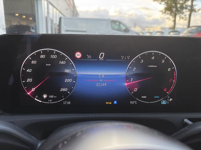 Mercedes-Benz A-KLASSE 180 Business Line | Automaat | Pano | Parkeer Camera | Stoelverwarming