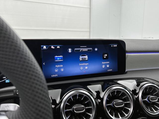 Mercedes-Benz A-KLASSE 250 e Business Solution AMG | AMG Line Plus pakket | Panoramaschuifdak | Memorypakket | Augmented Reality Navigation | Smartphone-integratie | 19 inch AMG velgen | 360° camera | Head-up display |