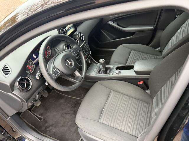 Mercedes-Benz A-KLASSE AMG 160 My First Star Bj 2017 Km 136.000 18Inch,Navi,Cruise,Clima Dealer onderhouden