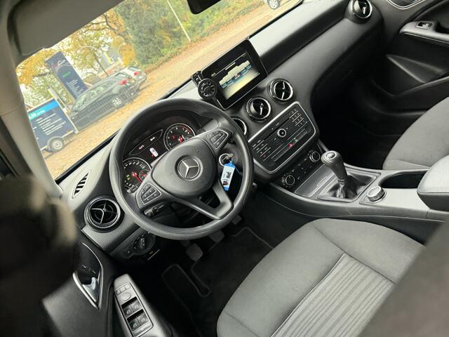 Mercedes-Benz A-KLASSE AMG 160 My First Star Bj 2017 Km 136.000 18Inch,Navi,Cruise,Clima Dealer onderhouden