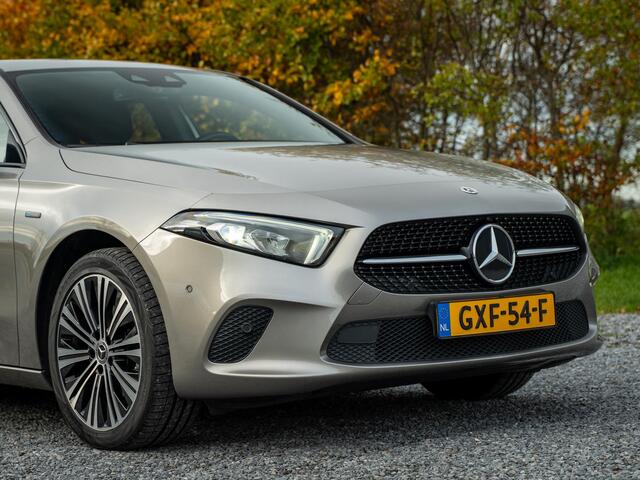 Mercedes-Benz A-KLASSE 250 e Premium Plus