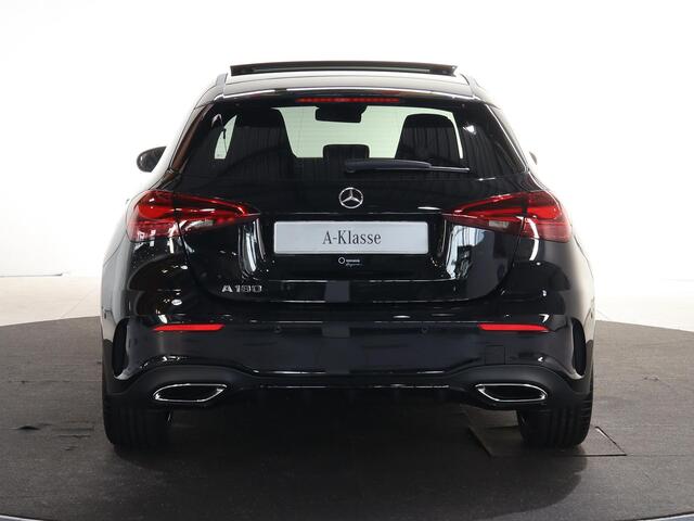 Mercedes-Benz A-KLASSE 180 Business Solution AMG | Panoramaschuifdak | Premium Plus | 19"AMG-velgen | Head-up display | Dodehoekassistent |