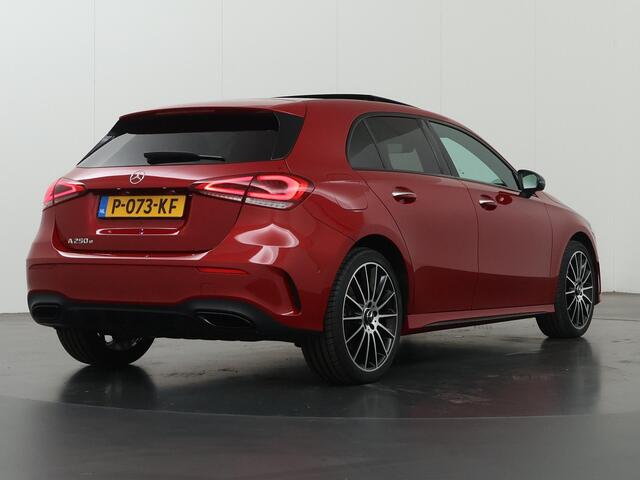 Mercedes-Benz A-KLASSE 250 e Business Solution AMG Limited | Night | Panoramadak | Multibeam | Rijassistentiepakket Plus |