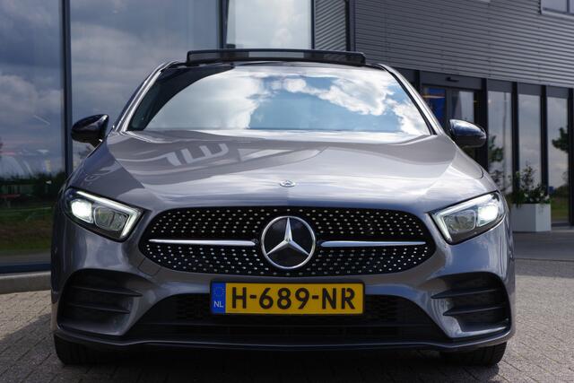 Mercedes-Benz A-KLASSE 180 Automaat AMG-Line Business Solution, Panoramadak, LED, Camera, Carplay