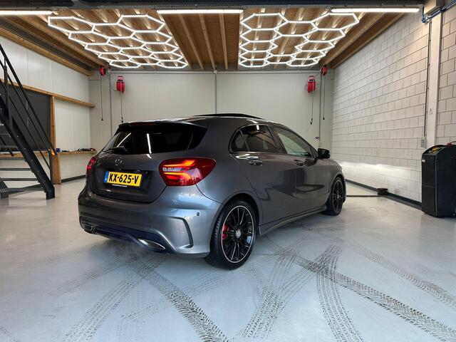 Mercedes-Benz A-KLASSE 180 AMG Night Edition Plus PANO/AMG/CAMERA