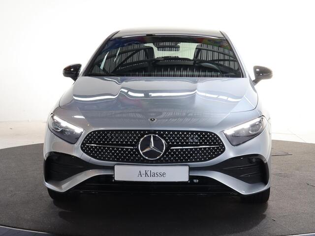 Mercedes-Benz A-KLASSE 250e Business Solution AMG | Panoramaschuifdak | Stoelverwarming | Achteruitrijcamera | MULTIBEAM LED | Nightpakket |