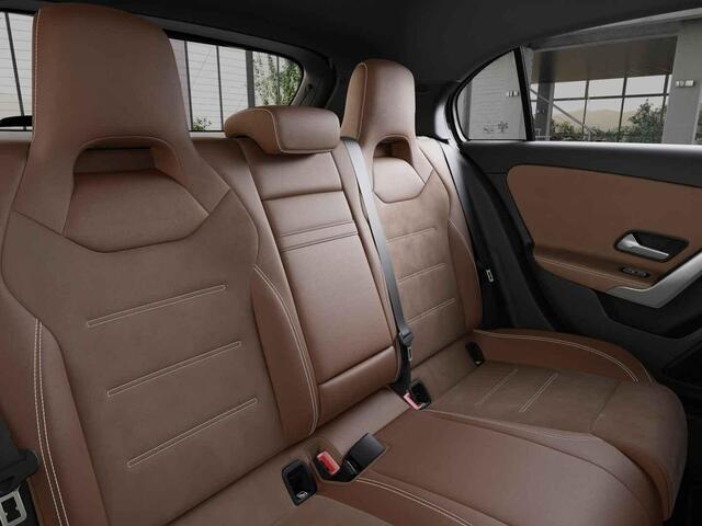 Mercedes-Benz A-KLASSE Hatchback 250 e Business Solution AMG