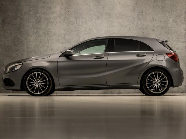 Mercedes-Benz A-KLASSE 180 AMG Sport Automaat (GROOT NAVI, LEDER/ALCANTARA, DIAMOND GRILL, STOELVERWARMING, SPORTSTOELEN, PARKEERSENSOREN, NIEUWE APK, NIEUWSTAAT)
