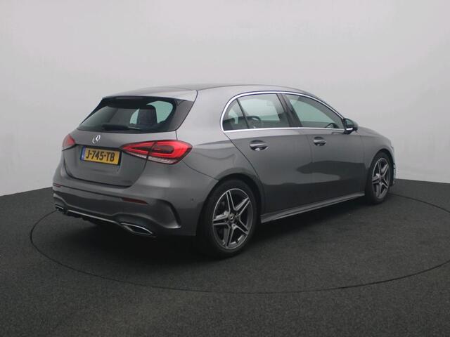 Mercedes-Benz A-KLASSE 180 Business Solution AMG AMG Line | Achteruitrijcamera | Apple CarPlay | Spiegelpakket | Dodehoekassistent. Inclusief 48 maanden Mercedes-Benz Certified garantie voor Europa.