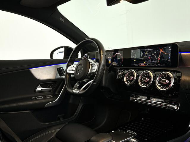 Mercedes-Benz A-KLASSE 220 Launch Edition Premium Plus | Panoramadak | Parkeercamera | Navigatie