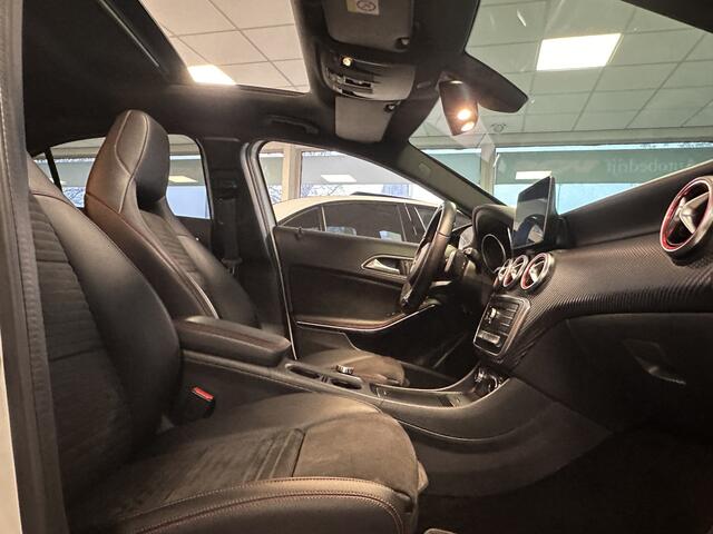Mercedes-Benz A-KLASSE 180 AMG-Line | Panodak | Cruise | Navi | NL Auto