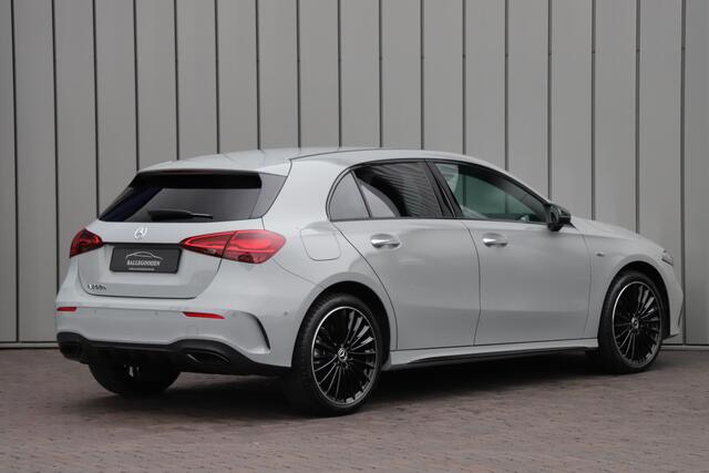 Mercedes-Benz A-KLASSE 250e AMG | 218PK | Keyless-go | Sfeerverlichting | Widescreen | Stuurwielverw. | ACC | Standkachel | 2025.