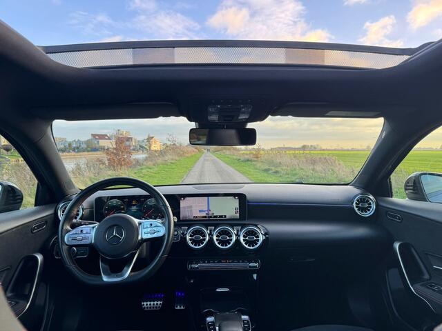 Mercedes-Benz A-KLASSE 200 164 PK Business Solution AMG Pakket Pano / Sfeerverlichting / NL Auto!