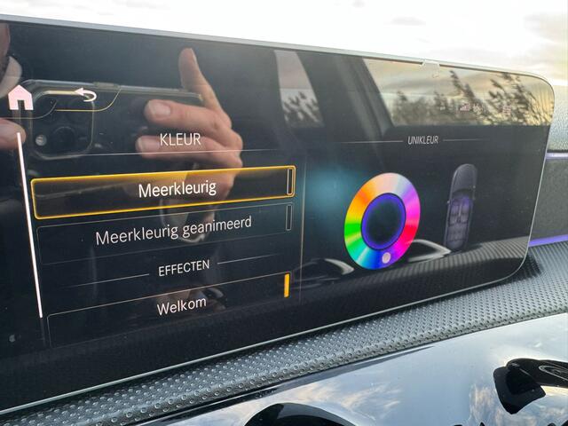 Mercedes-Benz A-KLASSE 200 164 PK Business Solution AMG Pakket Pano / Sfeerverlichting / NL Auto!