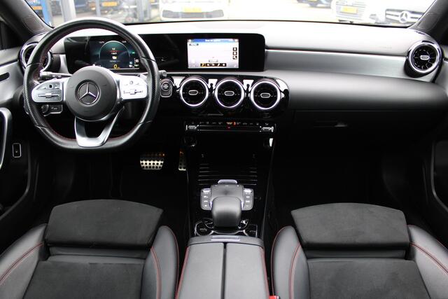 Mercedes-Benz A-KLASSE 250e AUT8 AMG Line NIGHT PAKKET DISTRONIC MULTIBEAM NAVI CAMERA TREKHAAK