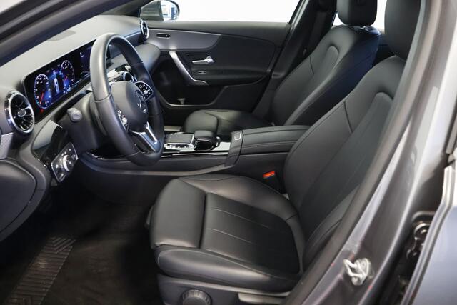 Mercedes-Benz A-KLASSE 220 Advantage / Leder / CarPlay / Camera / Navi / Cruisecontrol