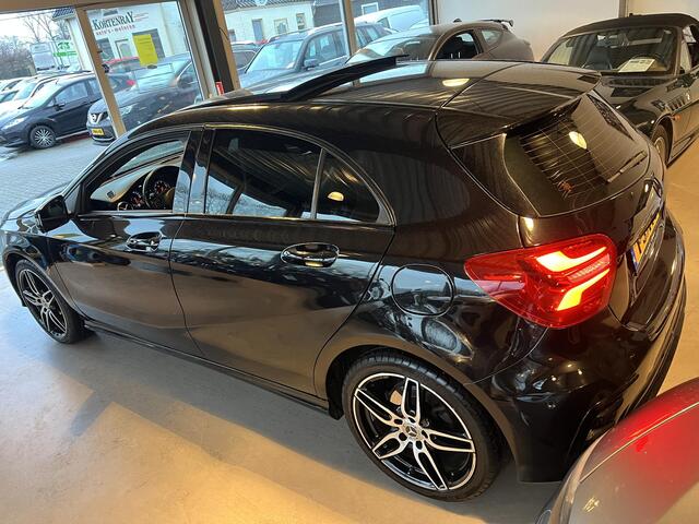 Mercedes-Benz A-KLASSE 180 ambition amg pakket,18"sportvelgen,panorama,navi , Enz!
