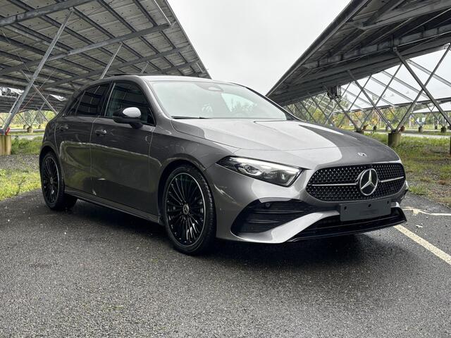 Mercedes-Benz A-KLASSE 180 Business Solution AMG | Night | Panoramaschuifdak | Achteruitrijcamera | Sfeerverlichting| MULTIBEAM LED | 19 inch AMG-velgen |