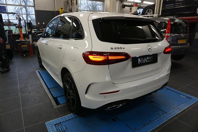 Mercedes-Benz B-KLASSE 250 e AMG Line Facelift