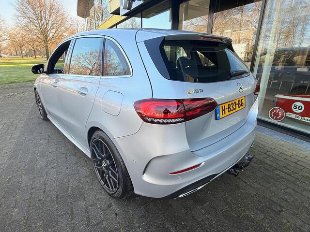 Mercedes-Benz B-KLASSE 180 Business Solution AMG