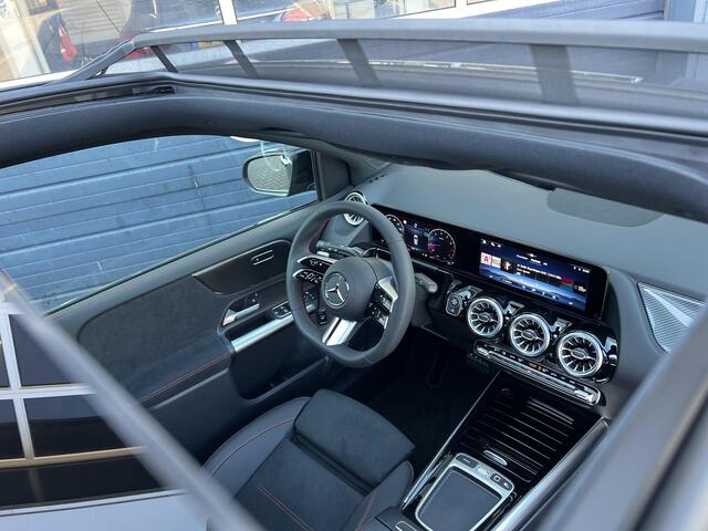 Mercedes-Benz B-KLASSE 180 Star Edition AMG LIMITED | Night Pakket | Panoramadak | Trekhaak | Apple CarPlay | Android Auto | Sfeerverlichting | Stoelverwarming | Achteruitrijcamera | Elektrisch inklapbare buitenspiegels