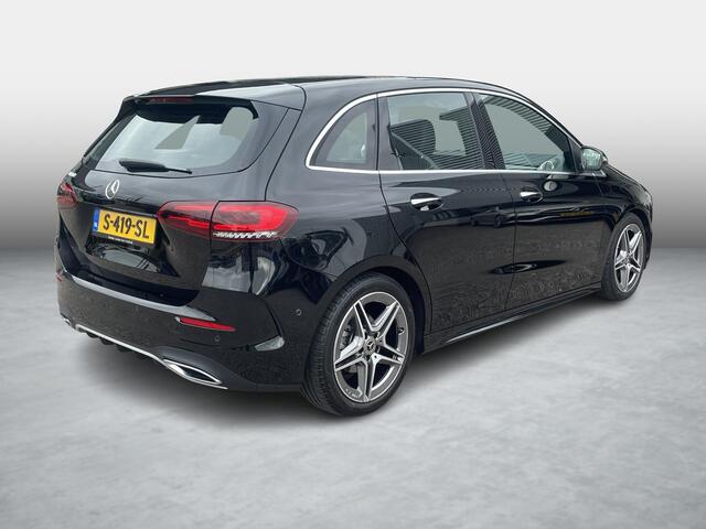 Mercedes-Benz B-KLASSE 180 AMG Line | Achteruitrijcamera | Widescreen | Stoelverwarming