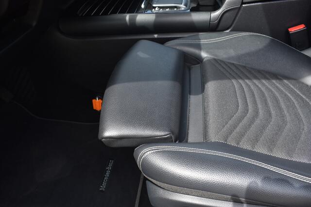 Mercedes-Benz B-KLASSE 180 Business Solution Automaat / Airco / Camera / Navigatie / Lane assist / Cruise