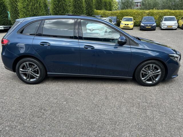 Mercedes-Benz B-KLASSE 180 Advantage Automaat Panoramadak