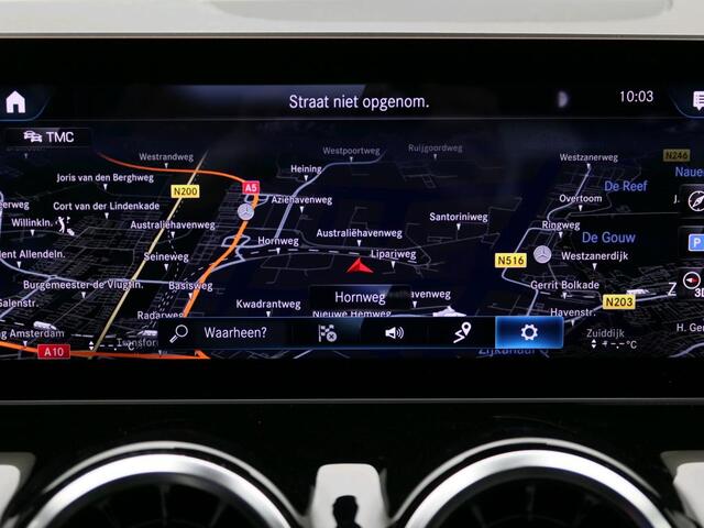 Mercedes-Benz B-KLASSE 180 AMG Nightpakket | Panoramadak | Parkeerpakket met Camera | Augmented Reality | Car Play | Inclusief 24 maanden Mercedes-Benz Certified garantie voor Europa.