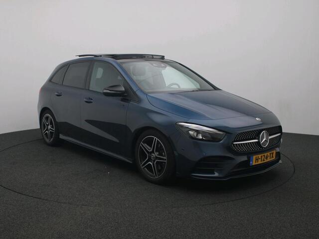 Mercedes-Benz B-KLASSE 180 AMG Nightpakket | Panoramadak | Parkeerpakket met Camera | Augmented Reality | Car Play | Inclusief 24 maanden Mercedes-Benz Certified garantie voor Europa.