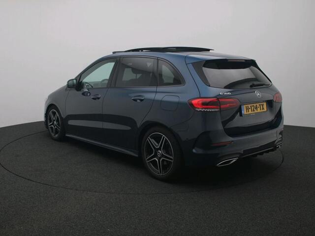 Mercedes-Benz B-KLASSE 180 AMG Nightpakket | Panoramadak | Parkeerpakket met Camera | Augmented Reality | Car Play | Inclusief 24 maanden Mercedes-Benz Certified garantie voor Europa.