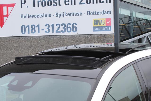 Mercedes-Benz B-KLASSE 180 Business Solution AMG Night pakket/Panoramadak/Navigatie/Apple carplay/Achteruitrijcamera/Parkeersensoren rondom/Dodehoek detectie/Cruise control/DAB/18'' Lichtmetalen velgen.