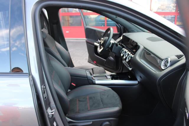 Mercedes-Benz B-KLASSE 180 Star Edition AMG Line NL Auto!!